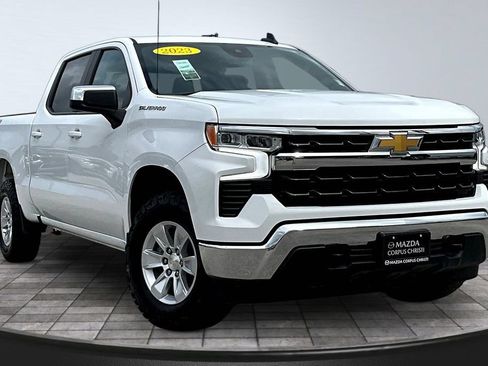 Used 2023 Chevrolet Silverado 1500 LT w/ Work Truck Package AWD/4WD image 4