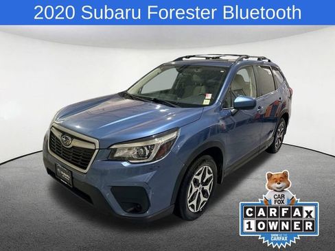 Used 2020 Subaru Forester Premium image 1