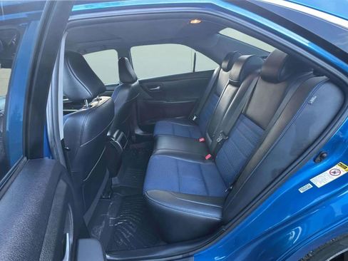 Used 2016 Toyota Camry SE image 17