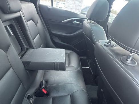 Used 2018 INFINITI QX30 AWD image 5