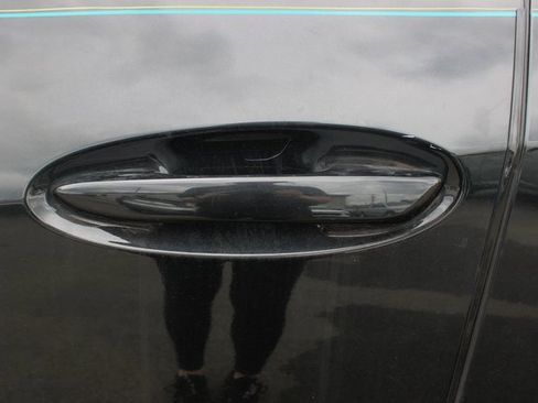 Used 2021 Lexus UX 200 w/ Accessory Package (Z1) image 9