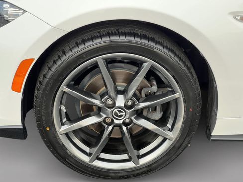 Used 2019 MAZDA MX-5 Miata RF Grand Touring w/ GT-S Package RWD image 19