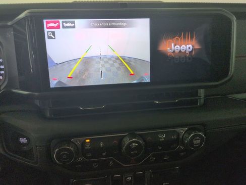 New 2026 Jeep Gladiator Rubicon AWD/4WD image 13