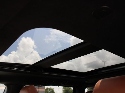 Used 2026 Chrysler Pacifica Pinnacle FWD image 5