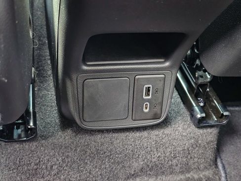 Used 2023 Buick Encore GX Preferred w/ Cold Weather Comfort Package FWD image 31