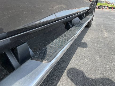 Used 2017 RAM 2500 Tradesman w/ Chrome Appearance Group AWD/4WD image 22
