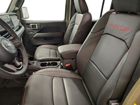 New 2026 Jeep Wrangler Unlimited Rubicon w/ Technology Group image 13