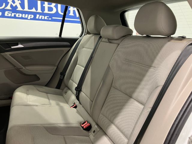 Used 2018 Volkswagen Golf S FWD image 37
