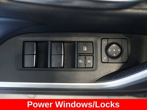 Used 2024 Toyota RAV4 XLE FWD image 5