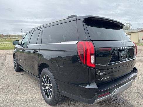 Used 2025 Ford Expedition Max Platinum AWD/4WD image 29