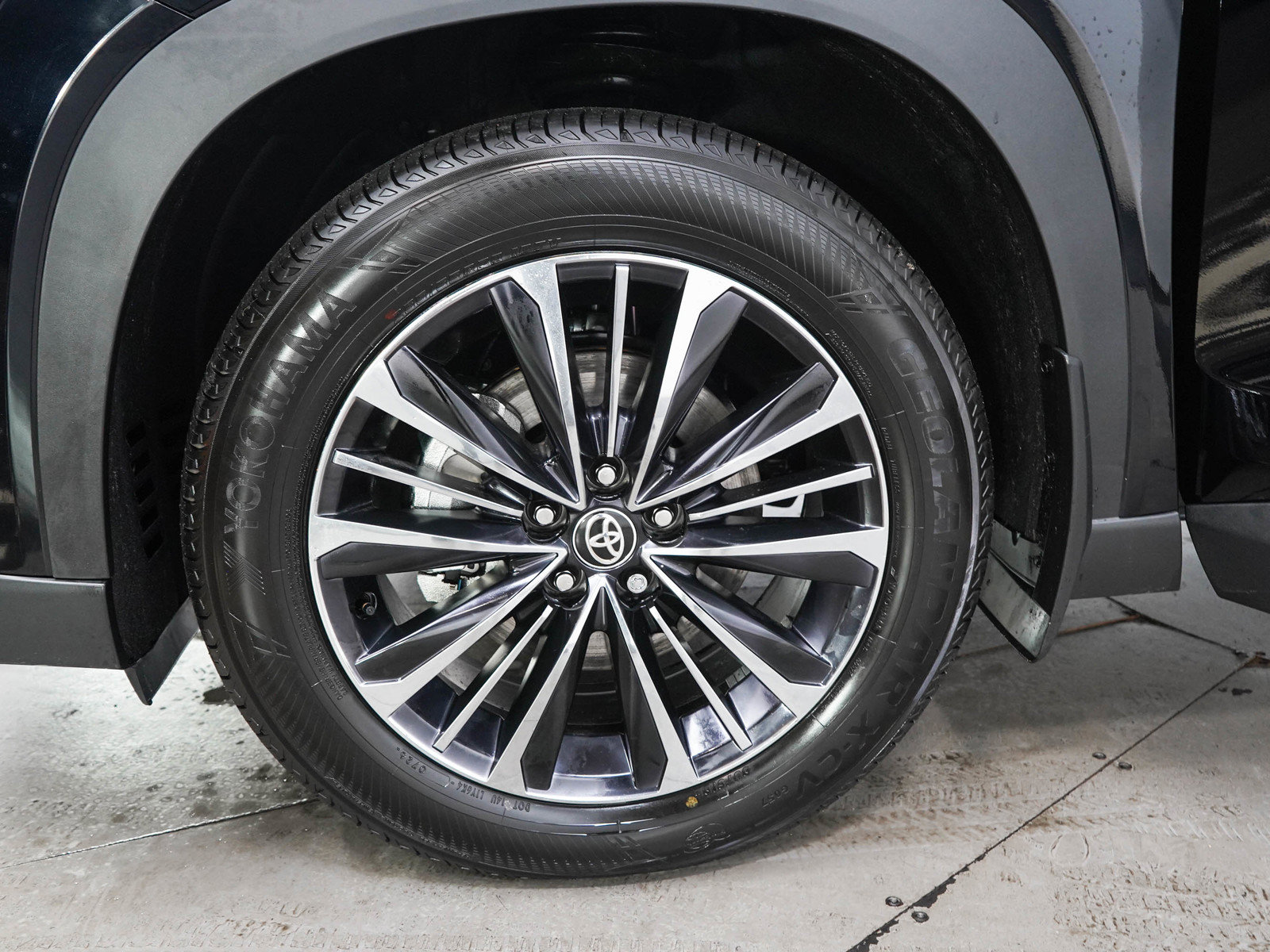 Used 2026 Toyota Grand Highlander AWD Hybrid image 33