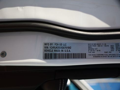 New 2025 Jeep Grand Cherokee L Overland image 36