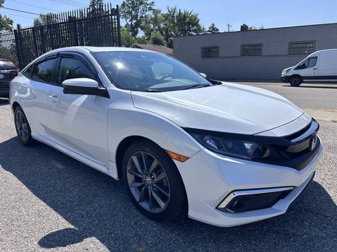 Used 2020 Honda Civic EX image 3