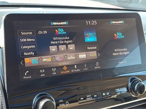 Used 2022 Nissan Armada Platinum w/ Captain's Chairs Package image 18