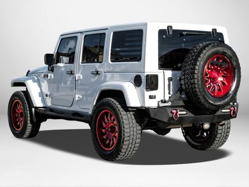 Used 2015 Jeep Wrangler Unlimited Sahara w/ Quick Order Package 24X image 7