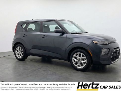 Used 2025 Kia Soul LX w/ LX Technology Package image 1