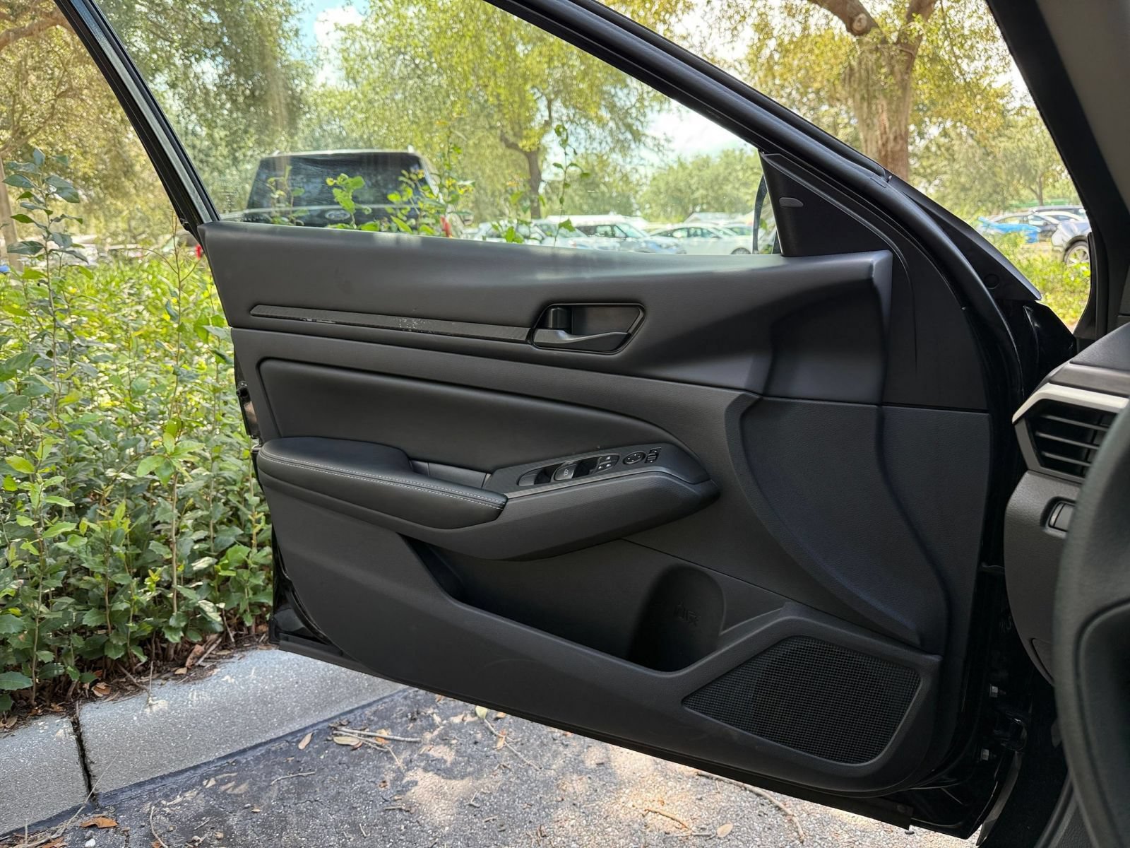Used 2026 Nissan Altima 2.5 SV FWD image 19