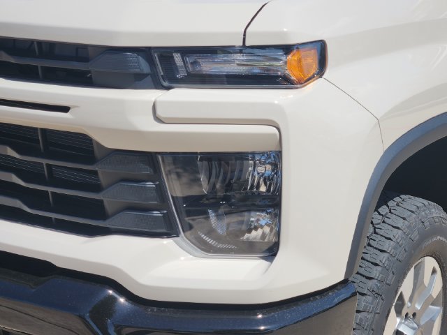 New 2026 Chevrolet Silverado 2500 Custom w/ Custom Value Package AWD/4WD image 17
