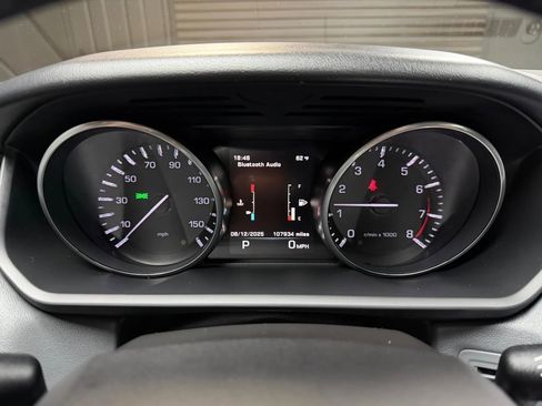 Used 2014 Land Rover Range Rover Sport SE image 29