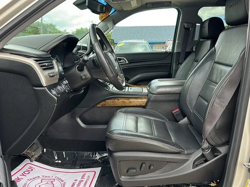 Used 2017 GMC Yukon Denali w/ Open Road Package AWD/4WD image 13