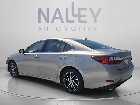 Used 2017 Lexus ES 350 image 3