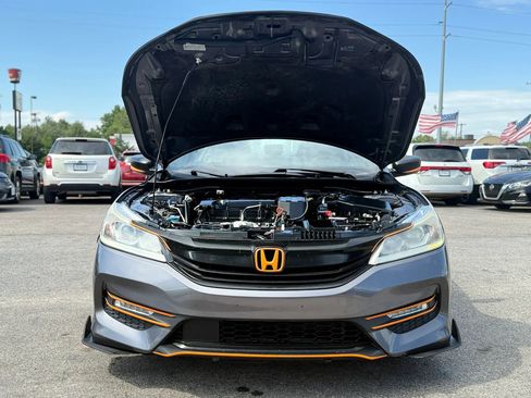 Used 2016 Honda Accord Sport image 17