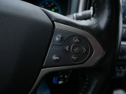 Used 2022 Chevrolet Colorado Z71 AWD/4WD image 28
