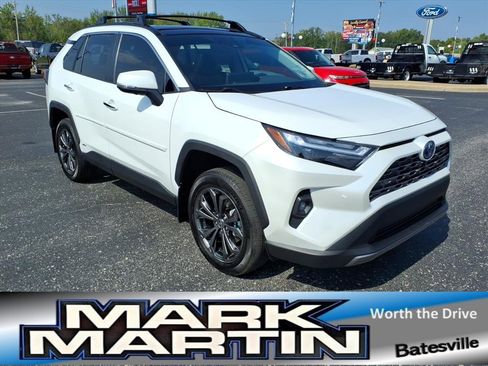 Used 2023 Toyota RAV4 Limited image 1