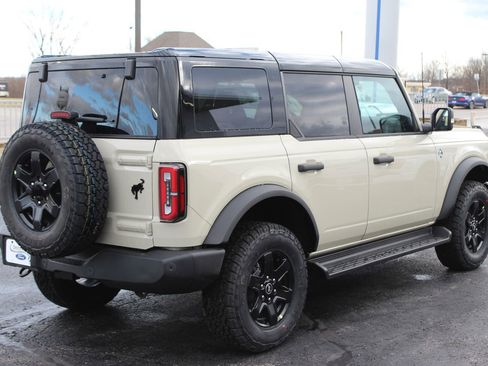 New 2025 Ford Bronco Outer Banks image 8