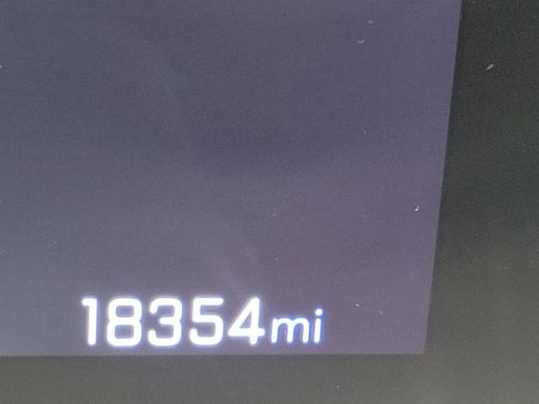 Used 2025 Chevrolet TrailBlazer LT image 3