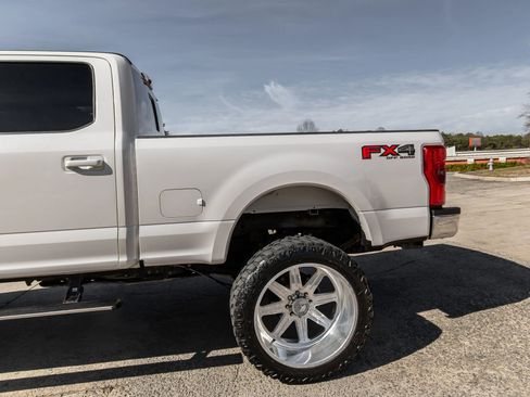 Used 2018 Ford F250 Lariat w/ Lariat Ultimate Package image 8