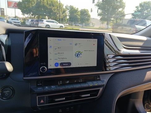 Used 2025 Toyota Camry LE FWD image 15