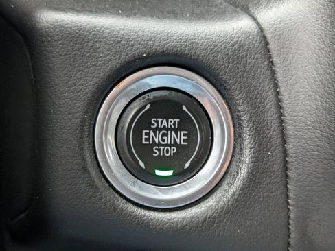 Used 2021 Chevrolet Tahoe LT w/ Luxury Package image 33