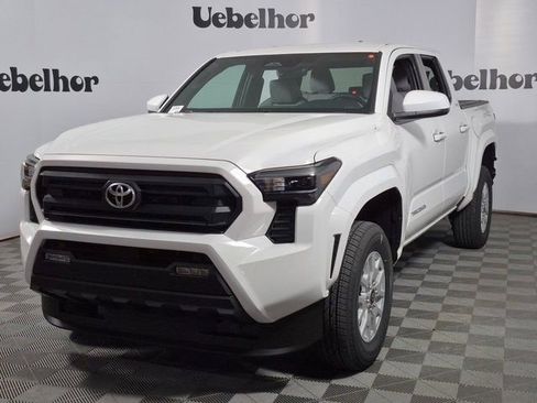 New 2026 Toyota Tacoma SR5 image 3