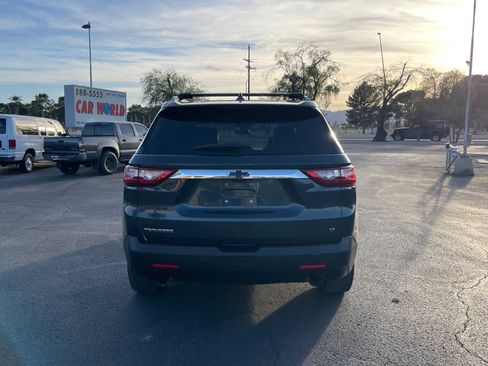 Used 2018 Chevrolet Traverse LT image 4