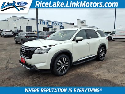 Used 2023 Nissan Pathfinder Platinum w/ Lighting Package (N93)