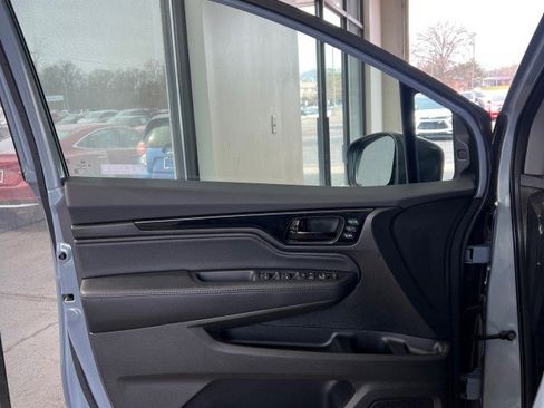Used 2023 Honda Odyssey Touring image 18