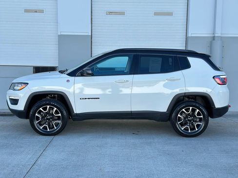 Used 2020 Jeep Compass Trailhawk image 2