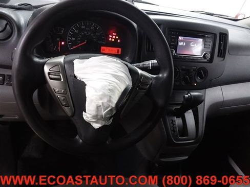 Used 2018 Chevrolet City Express LT image 11