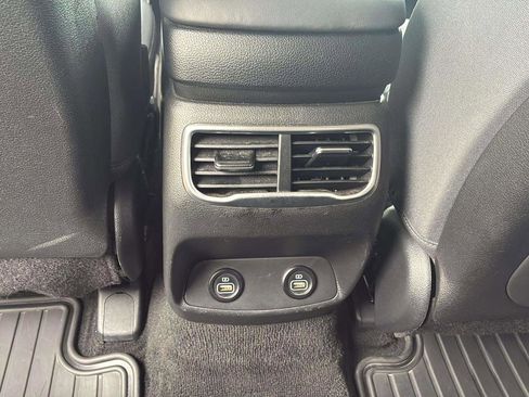 Used 2021 Hyundai Santa Fe SEL FWD image 39