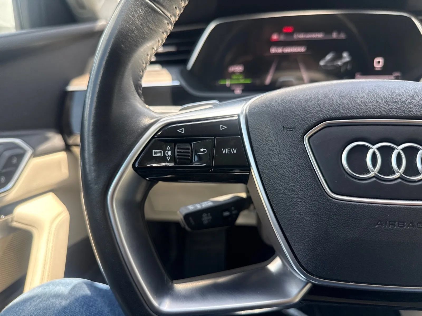 Used 2021 Audi e-tron Premium w/ Convenience Plus Package AWD/4WD image 19