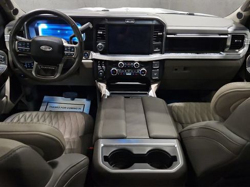 Used 2026 Ford F450 Platinum w/ Platinum Plus Package AWD/4WD image 3