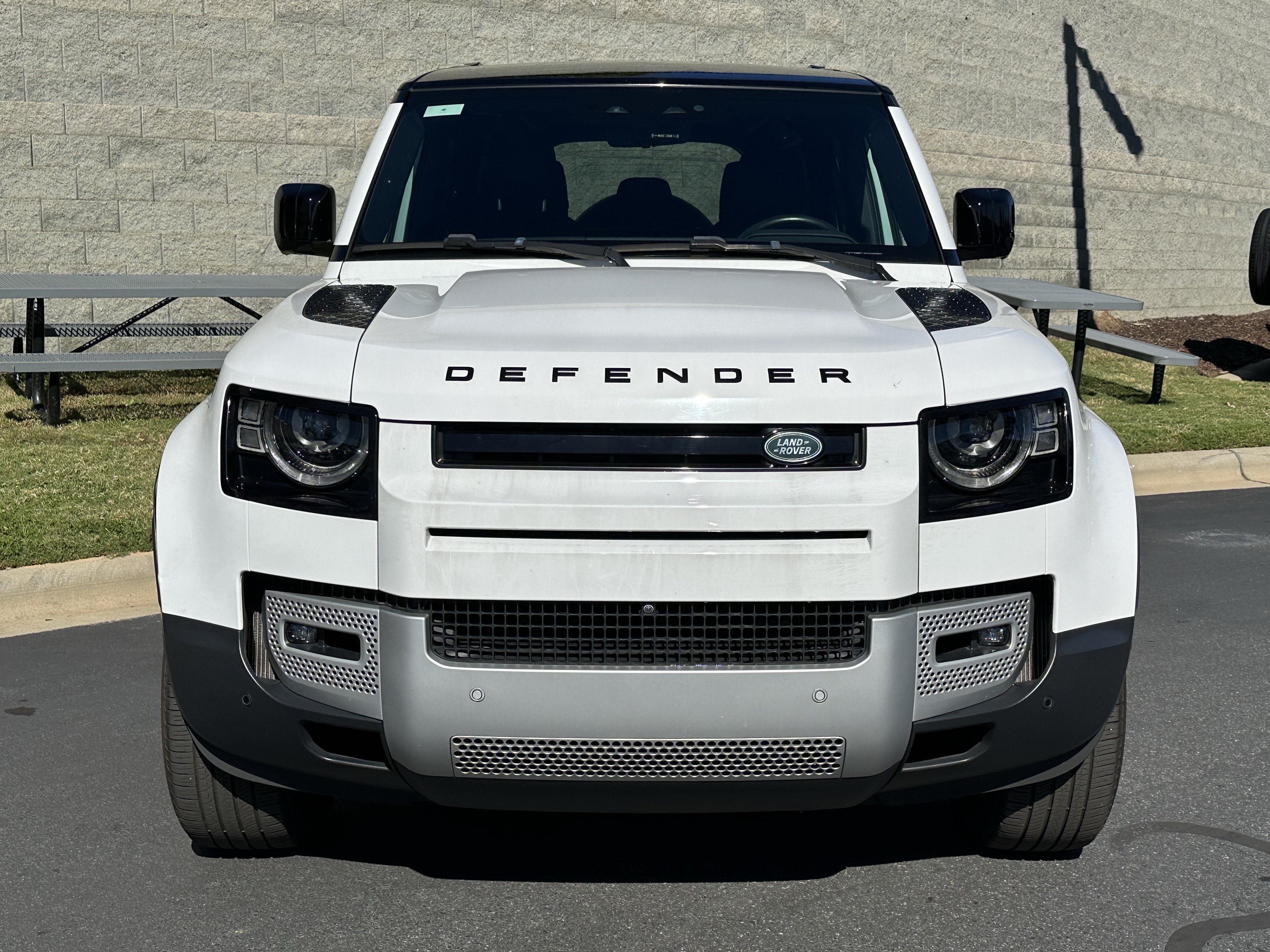 Used 2024 Land Rover Defender 110 S AWD/4WD image 10