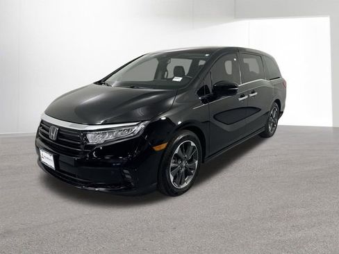 Used 2023 Honda Odyssey Elite image 2