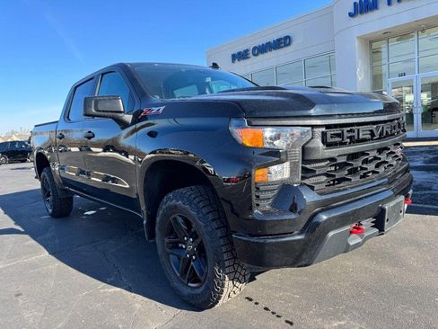 Used 2024 Chevrolet Silverado 1500 Custom Trail Boss image 2