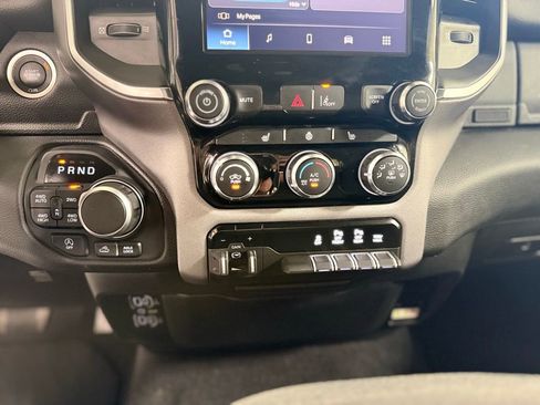 Used 2025 RAM 1500 Big Horn AWD/4WD image 16
