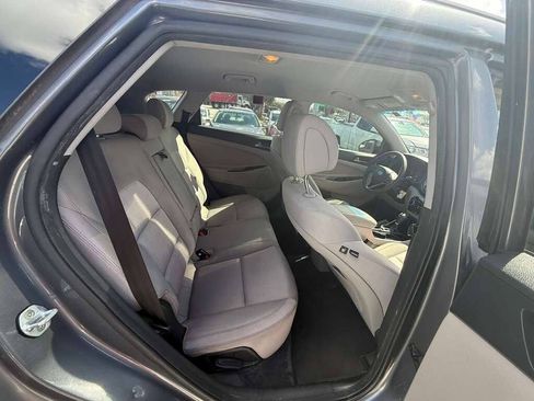 Used 2018 Hyundai Tucson SEL FWD image 10