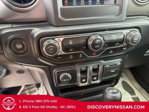 Used 2021 Jeep Wrangler Sport AWD/4WD image 22