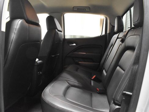 Used 2016 GMC Canyon SLT image 4