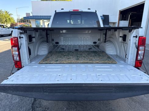 Used 2020 Ford F350 Lariat w/ Chrome Package AWD/4WD image 23